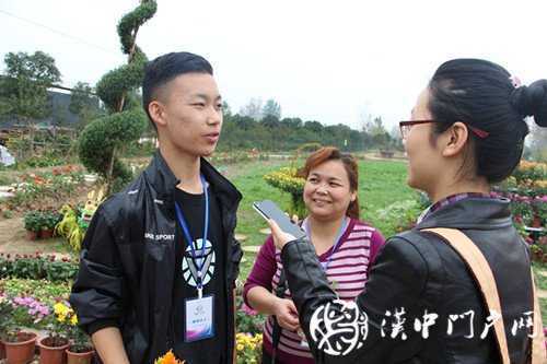 “門(mén)戶(hù)君帶你游園賞金菊”活動(dòng)順利舉行