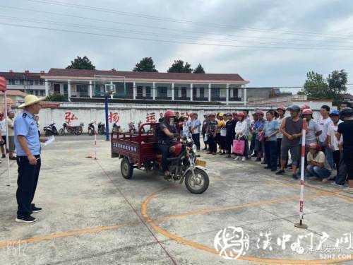 洋縣謝村鎮(zhèn)200余名村民在家門口考到了駕照！
