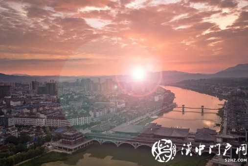 西鄉(xiāng)· 彩霞飄 夕陽(yáng)紅！