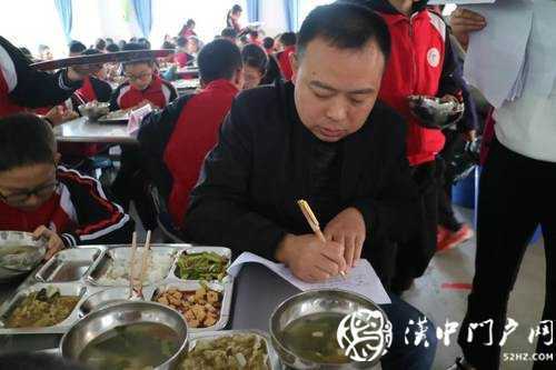 沒(méi)時(shí)間接孩子放學(xué)？略陽(yáng)這所學(xué)校幫你“課后帶娃”