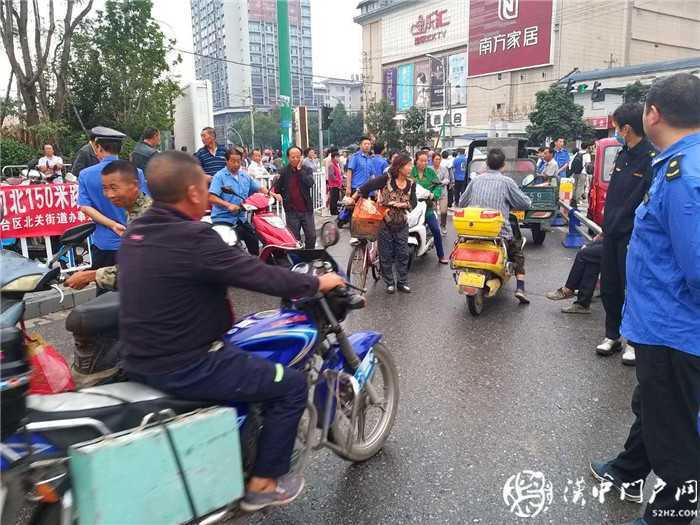 漢臺區(qū)東關(guān)街道辦事處遷移新橋馬路勞務市場，告別安全隱患