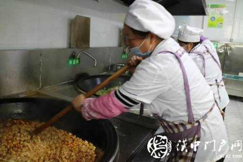沒(méi)時(shí)間接孩子放學(xué)？略陽(yáng)這所學(xué)校幫你“課后帶娃”
