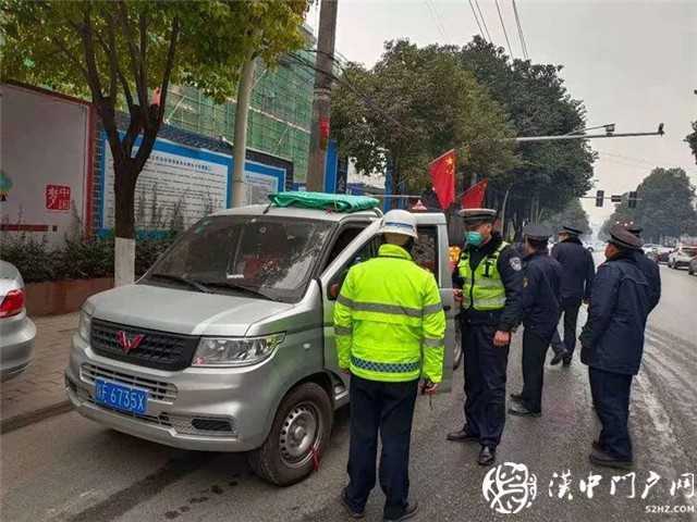 拒絕“添堵”！漢中交警一大隊(duì)重拳整治“馬路市場(chǎng)”