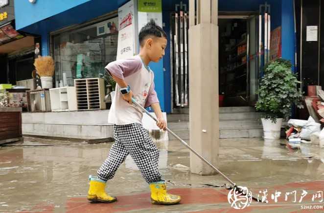 齊心協(xié)力恢復(fù)山城略陽(yáng)美麗容顏~