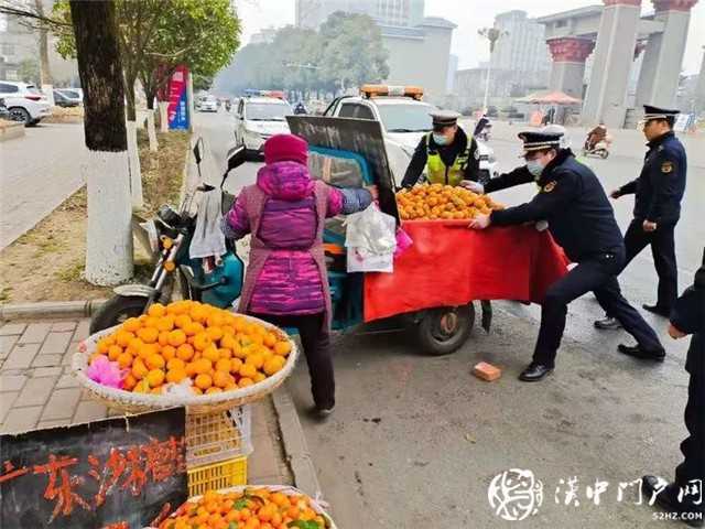 拒絕“添堵”！漢中交警一大隊(duì)重拳整治“馬路市場(chǎng)”