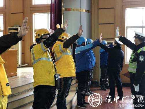 今天，交警為外賣小哥點了份“交通安全餐”