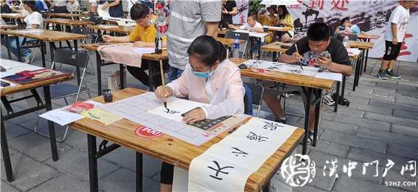 用書法銘記青少年時(shí)光！第三屆陜西省青少年書法展?jié)h中選區(qū)復(fù)選盛大開啟