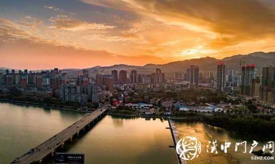 西鄉(xiāng)· 彩霞飄 夕陽(yáng)紅！