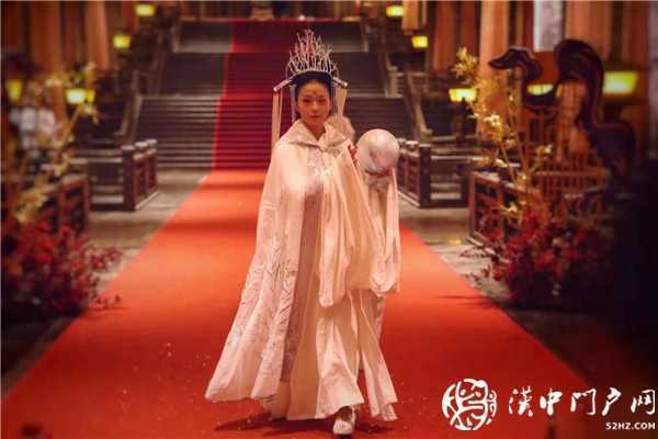 樂享漢服出行 傳承禮儀文化，漢服同袍相約興漢勝境共賞華裳之美