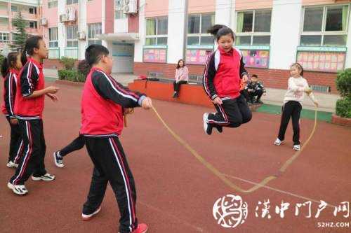 沒(méi)時(shí)間接孩子放學(xué)？略陽(yáng)這所學(xué)校幫你“課后帶娃”