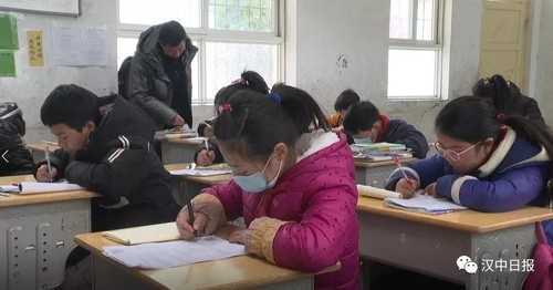 “暖冬工程”讓偏遠山區(qū)學校孩子溫暖過冬