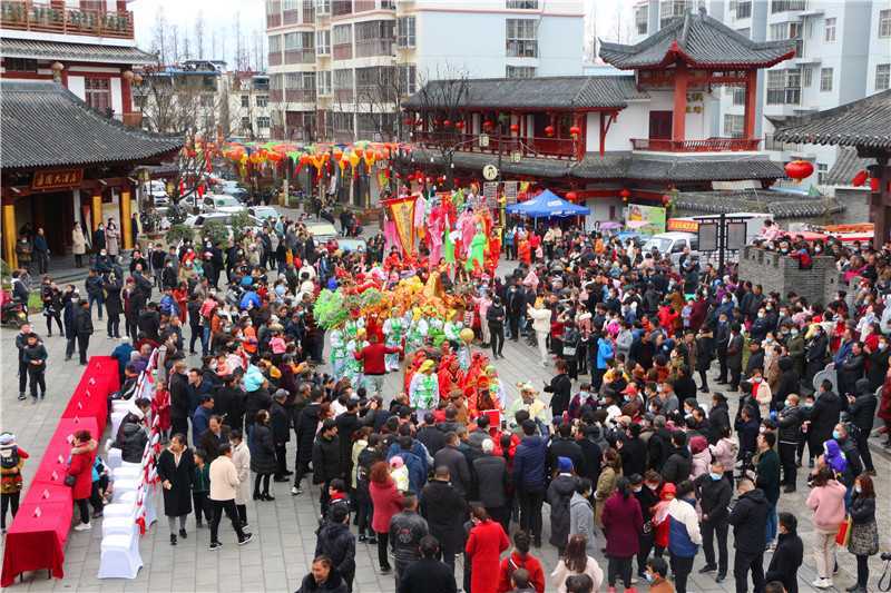 非遺鬧古鎮(zhèn) 歡樂過元宵！這個(gè)元宵熱鬧非凡……