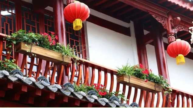 莫負(fù)春日好時光，來褒國古鎮(zhèn)踏青去！