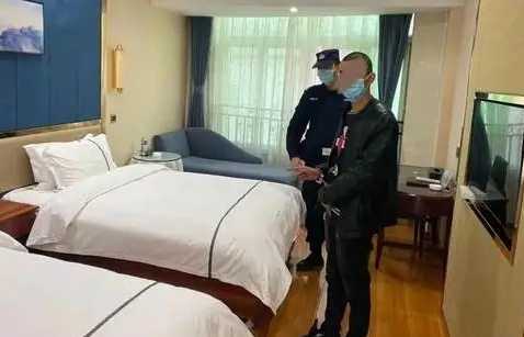 漢中：男子在酒店見他人門未關(guān)，竟偷竊！