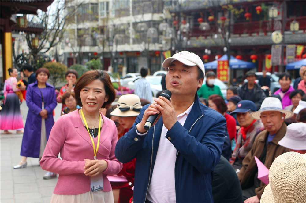 “悅動漢江”文藝薈走進(jìn)褒國康樂園優(yōu)秀節(jié)目展演活動圓滿成功