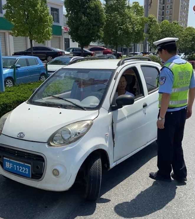 無(wú)牌還違停？拖移沒(méi)商量！