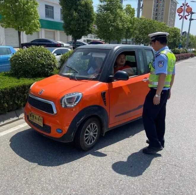 無(wú)牌還違停？拖移沒(méi)商量！