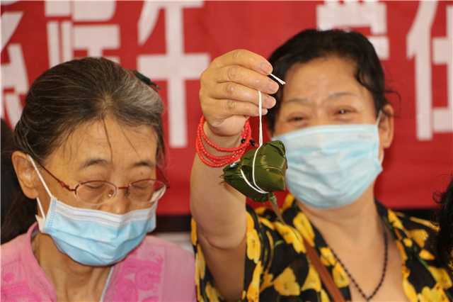 褒國康樂園養(yǎng)老社區(qū)舉行”情系端午，愛在安康”進(jìn)社區(qū)活動