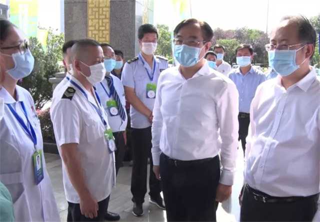 鐘洪江、張燁檢查十四運會安保維穩(wěn)工作