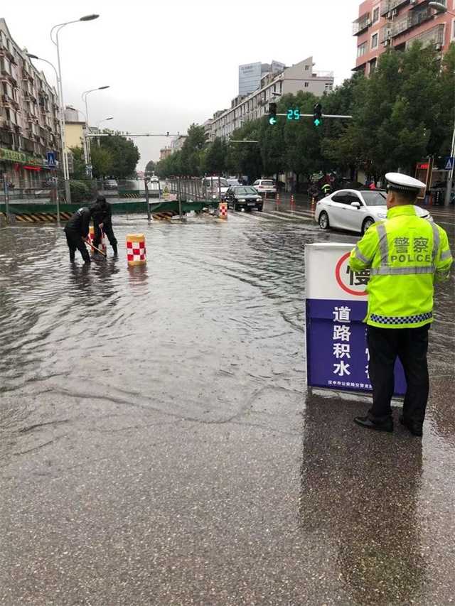 68小時堅守！漢中交警大隊圓滿完成國慶假期道路交通安保任務"