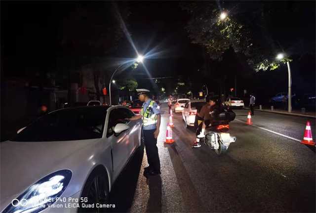 68小時堅守！漢中交警大隊圓滿完成國慶假期道路交通安保任務"
