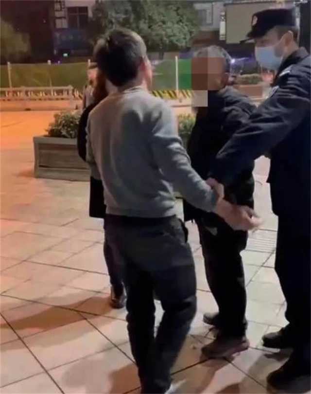 酒后滋事打倒兩名女子還襲警，略陽一醉漢被拘留