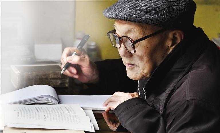張富清：用共產(chǎn)黨員的如磐初心感動(dòng)中國