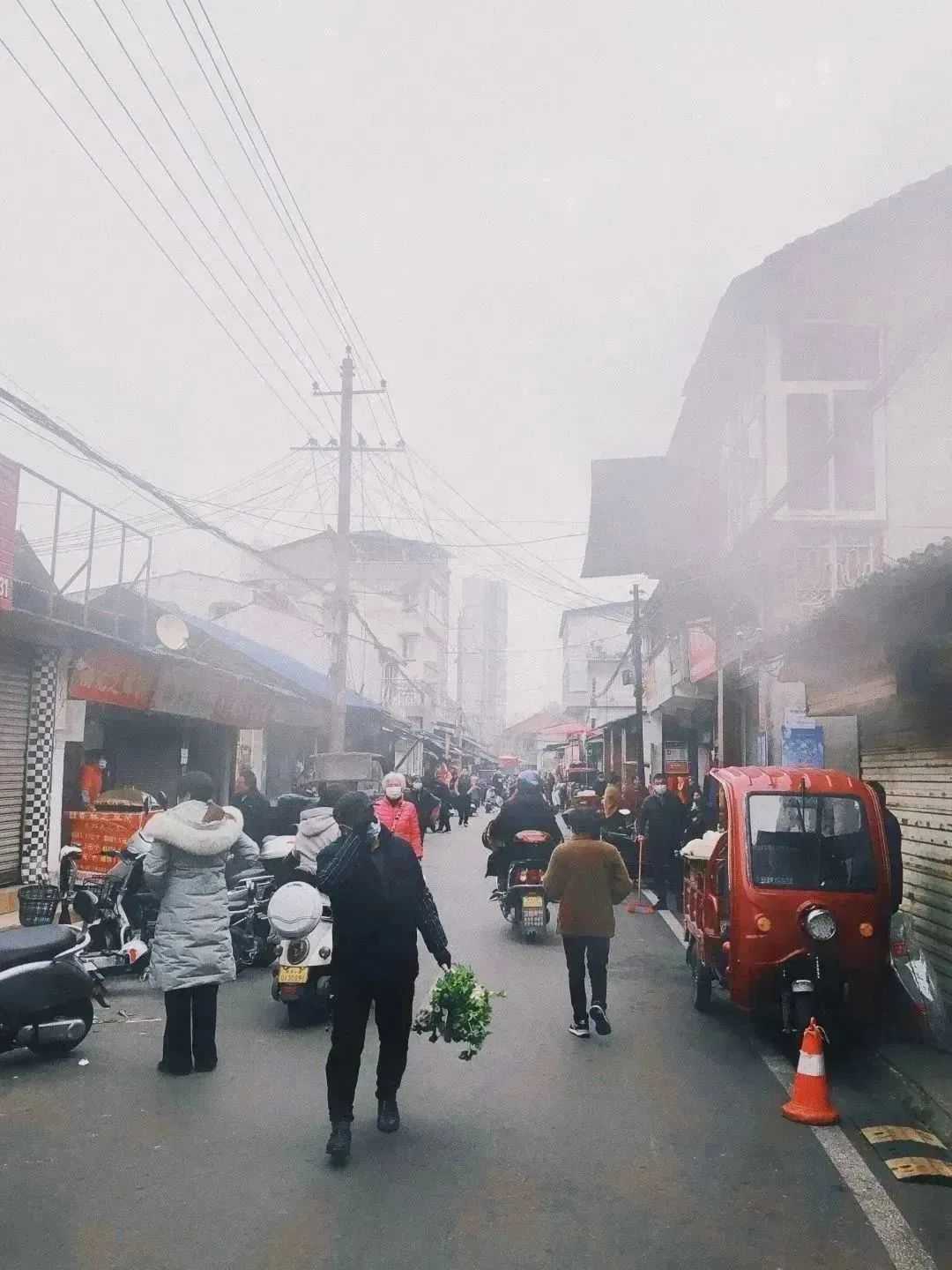 漢中美圖大片！煙火起 照人間，喜悅無邊 執(zhí)手憶此年。