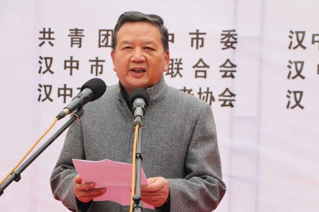 “奉獻青春熱血 點燃希望之光”！他們好樣的！