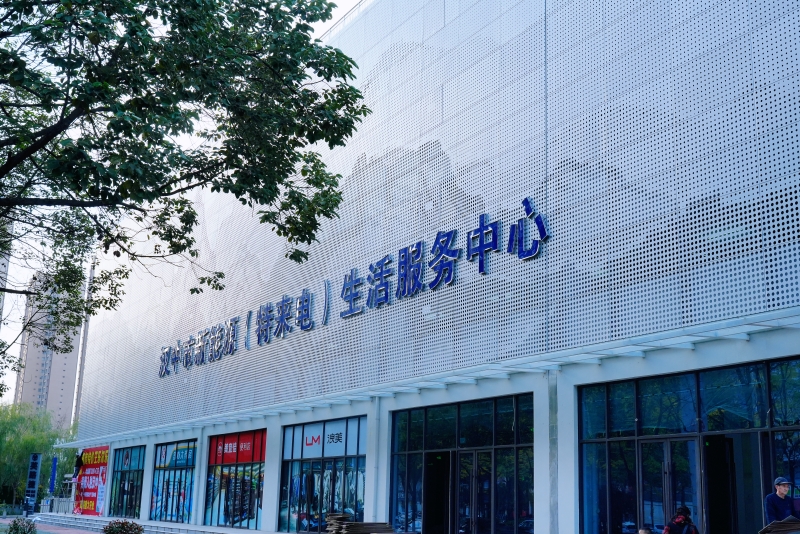 漢臺(tái)西新街立體停車場， 智慧便捷引領(lǐng)城市新風(fēng)貌