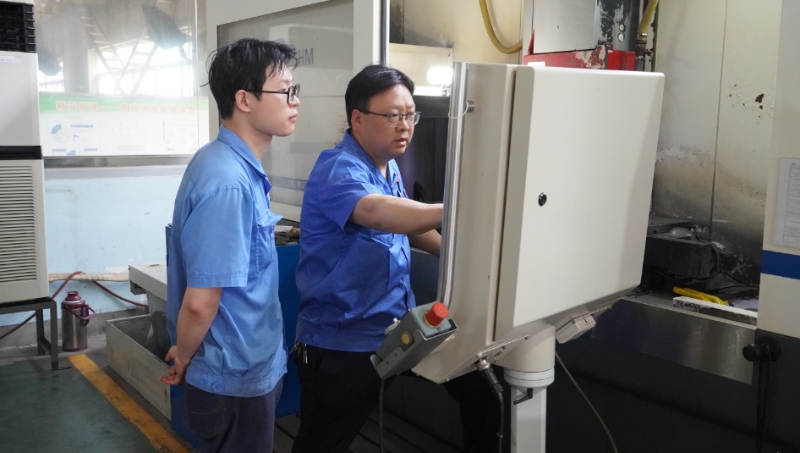 漢臺：匠心閃耀在一線 勞模建功新時代