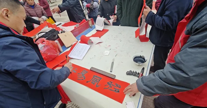 漢臺(tái)區(qū)：喜迎新春倡文明 翰墨凝香樹(shù)新風(fēng)