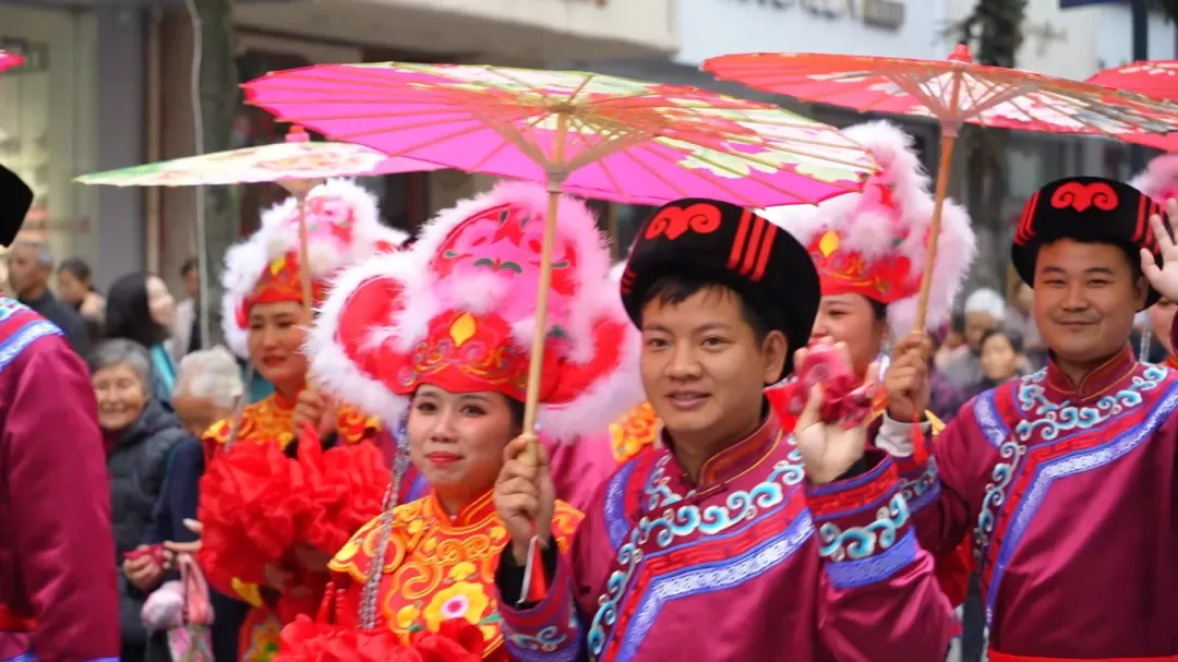 寧強(qiáng)“情定羌州·緣來(lái)是你”大型羌族集體婚禮浪漫開啟