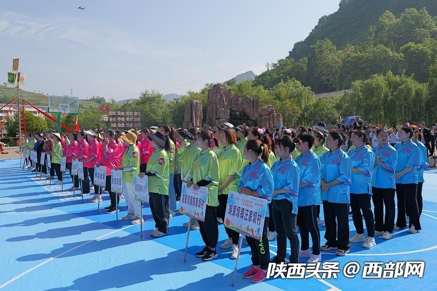 2024年漢中市寧強(qiáng)縣羌州繡娘鄉(xiāng)村籃球賽在胡家壩鎮(zhèn)激情開賽