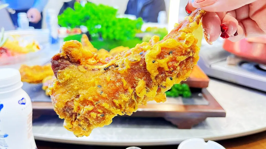 美食娛樂一站暢享，城固老街上的特色味道！