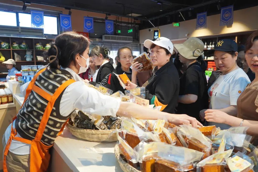 正式運(yùn)營！買漢中特產(chǎn)，來這里→