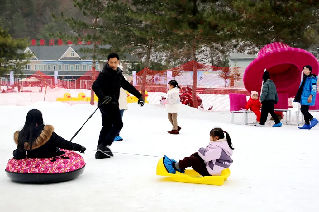 滑雪、戲雪、賞民俗！留壩景區(qū)“上才藝”