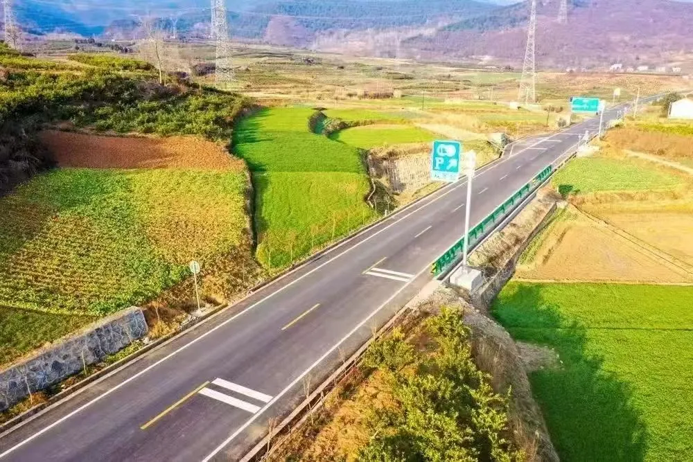 漢臺(tái)：交通基礎(chǔ)設(shè)施“升級(jí)” 助力高質(zhì)量發(fā)展