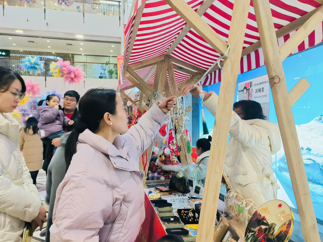 這個(gè)春節(jié)，漢中“年味”“出彩”又“出圈”